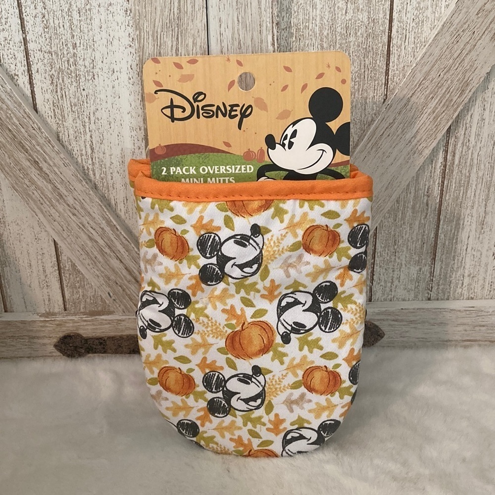 Disney Mickey Mouse Fall Pumpkin Oven Mitts